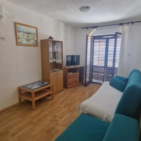 Apartment Palma Gradac (Split-Dalmatia)