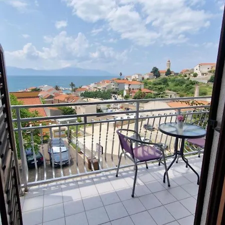 Palma Gradac (Split-Dalmatia)
